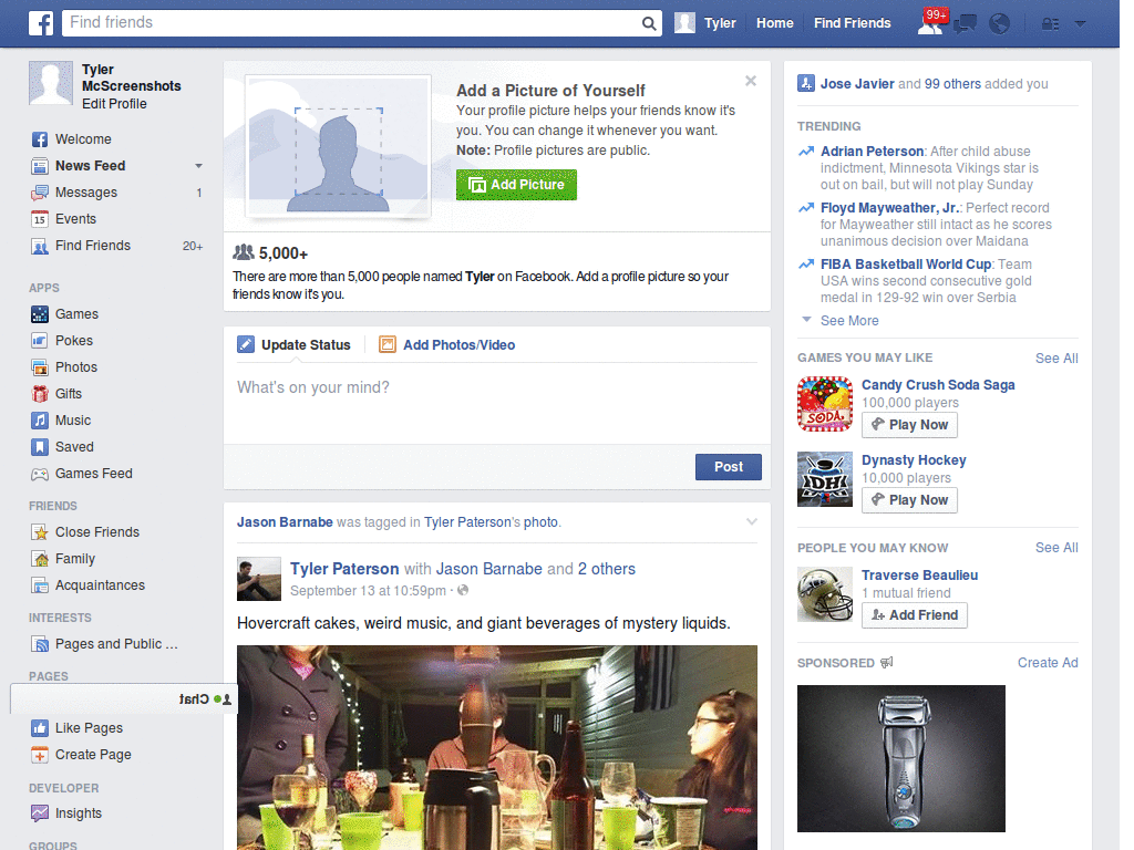 Facebook: Chat bar displays on the left