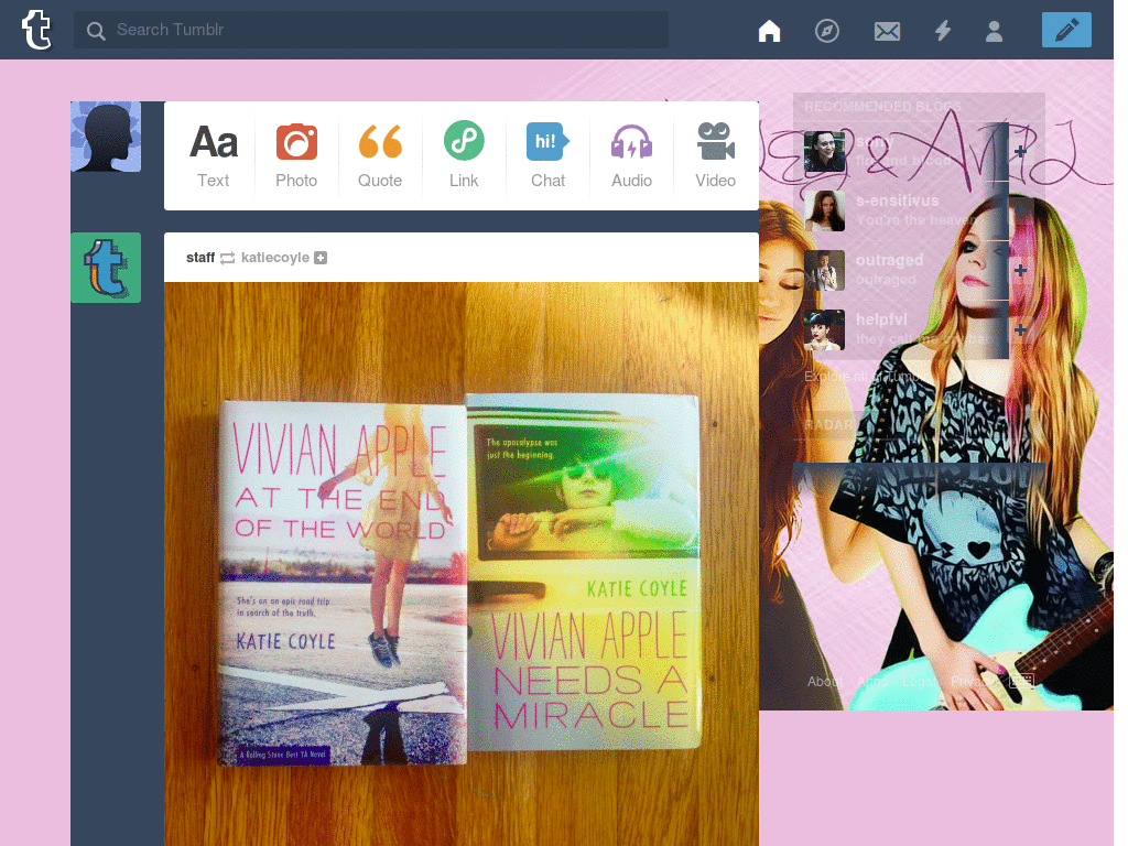 Miley Cyrus and Avril Lavigne Dashboard (pink)