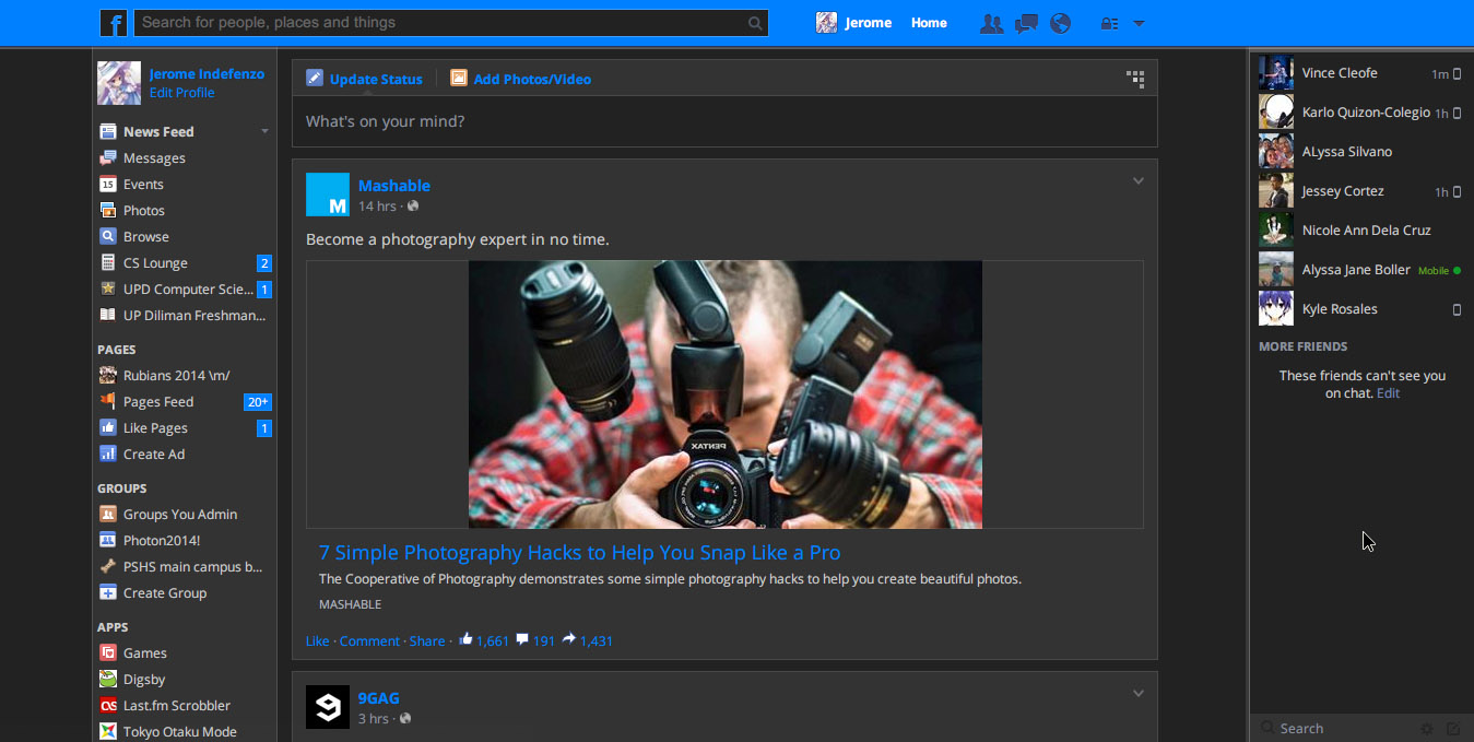 Facebook: Dark and Flat