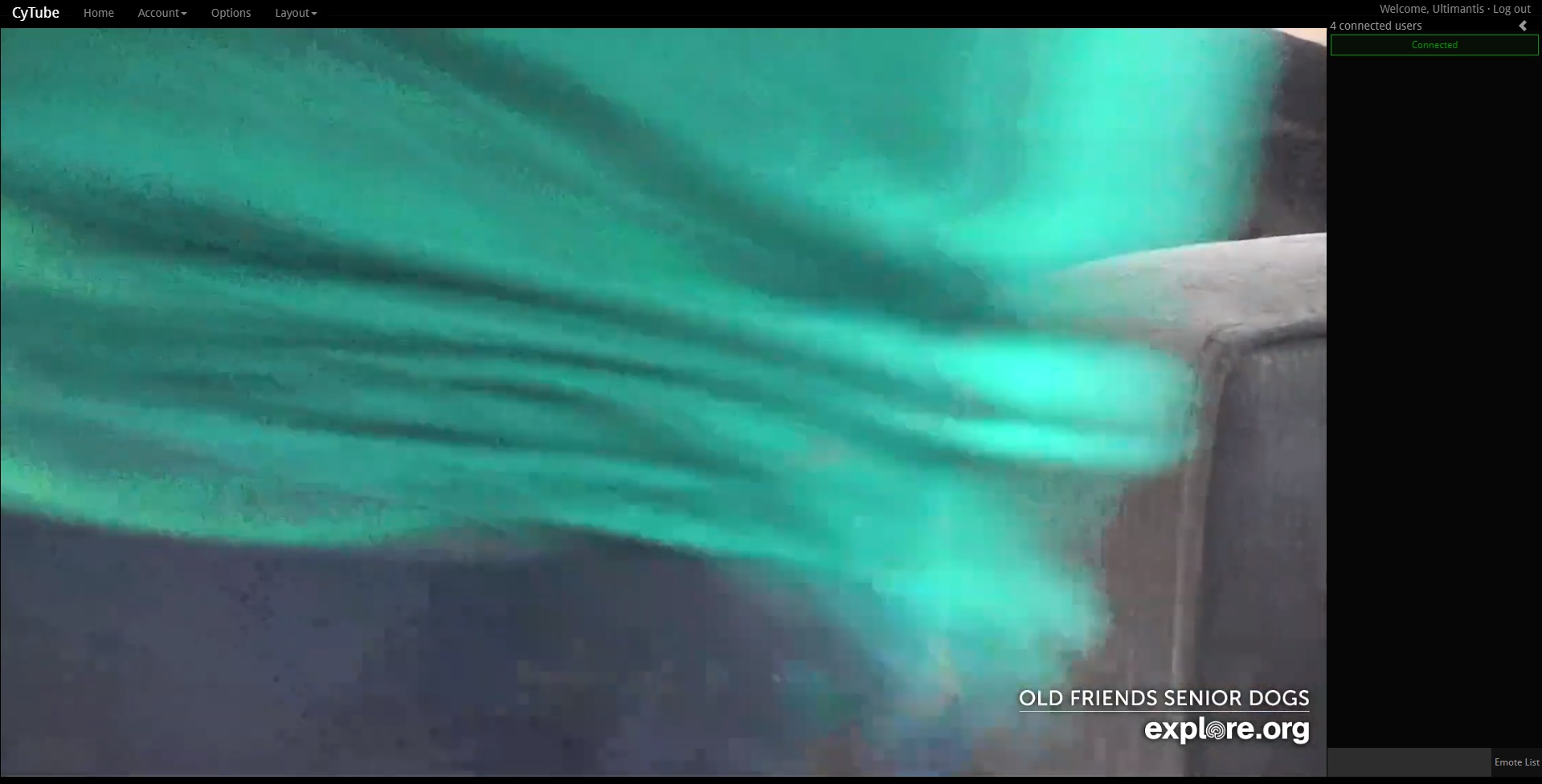 Dark / Big player / small chat