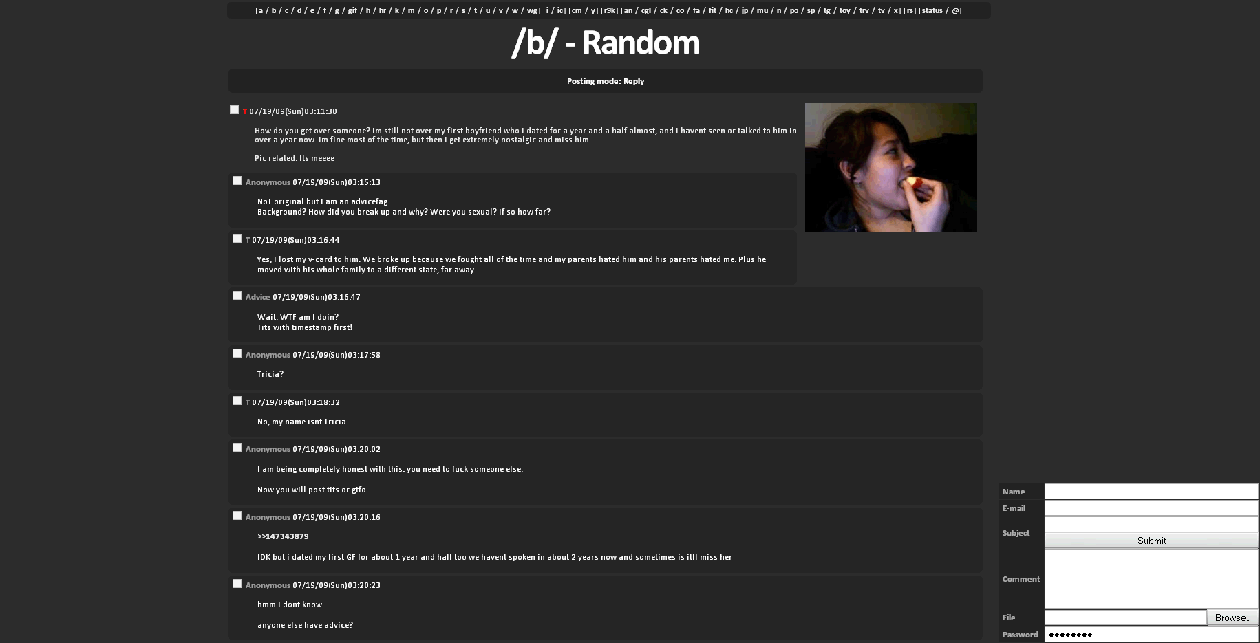 4chan /b/ - Cleaned up and Dark