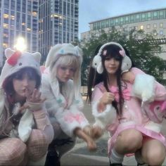 kawaii goth >_<