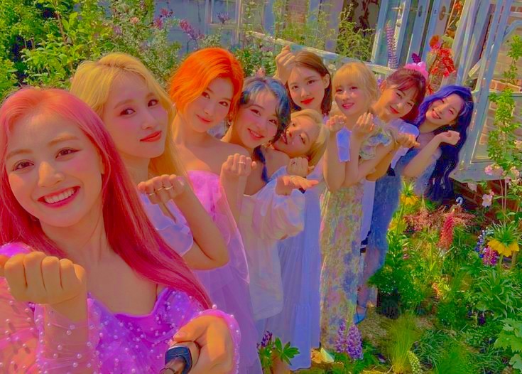 Twice discord background