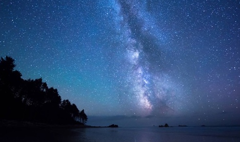 Night Wallpaper Discord Theme