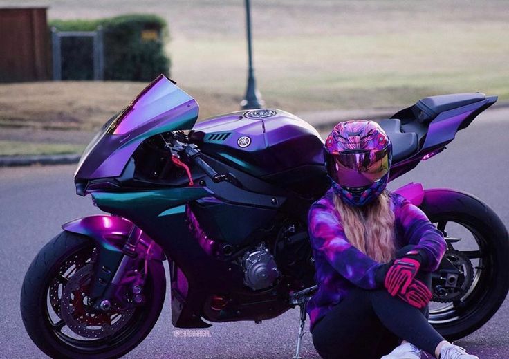 purpple spot bike..
