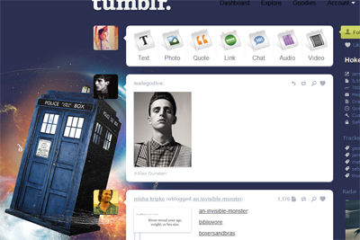 Tumblr dashboard - Doctor Who's TARDIS