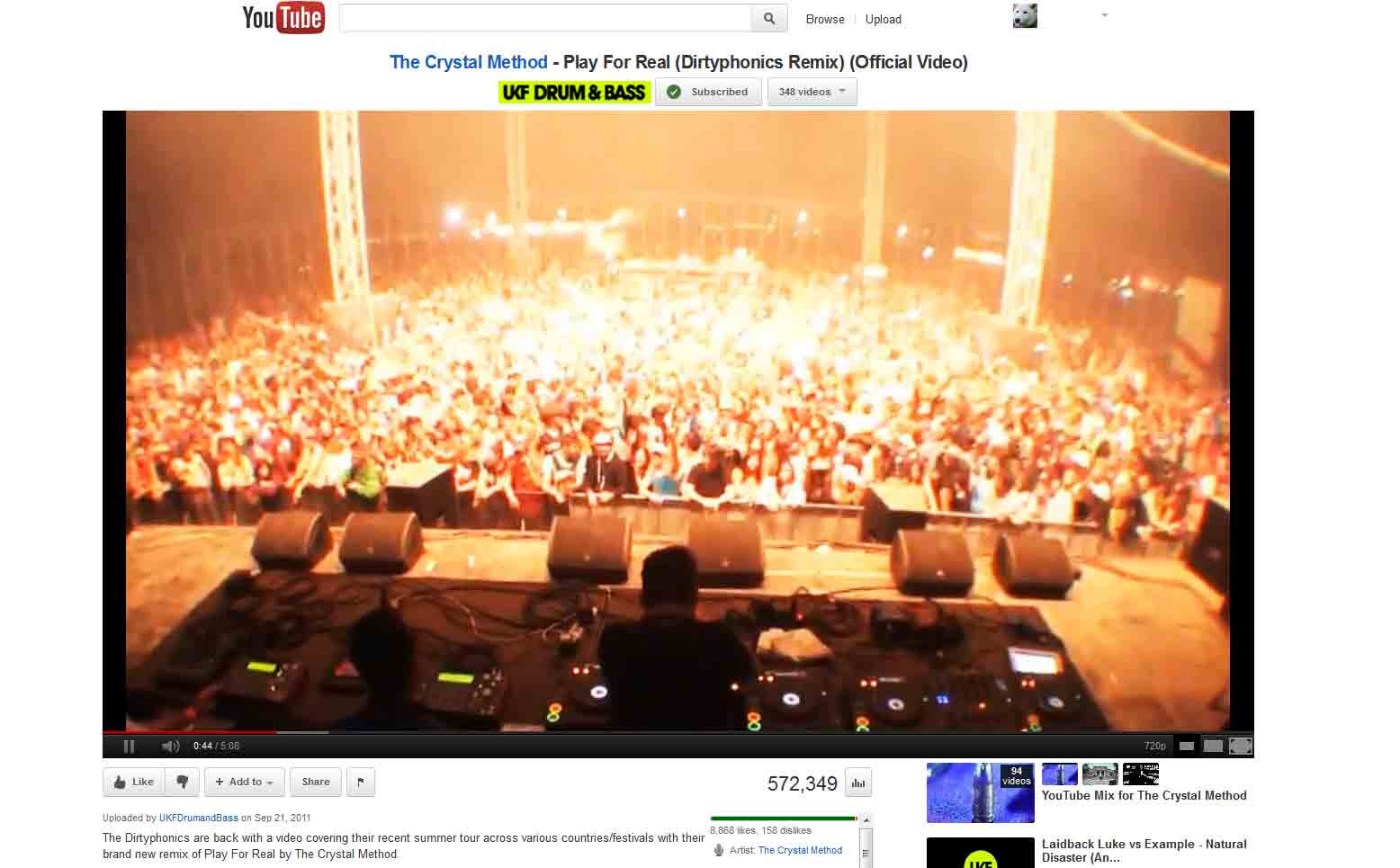 Youtube - Modified Layout, 720p player, No Grey BG
