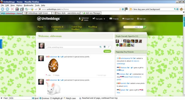Uniteddogs Light Green Paws Background